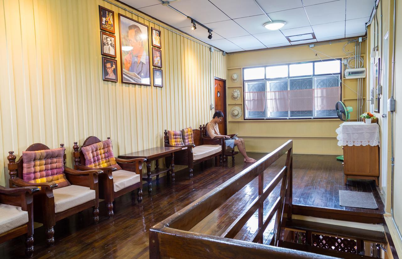 Banchan Hostel Phra Nakhon Si Ayutthaya Luaran gambar