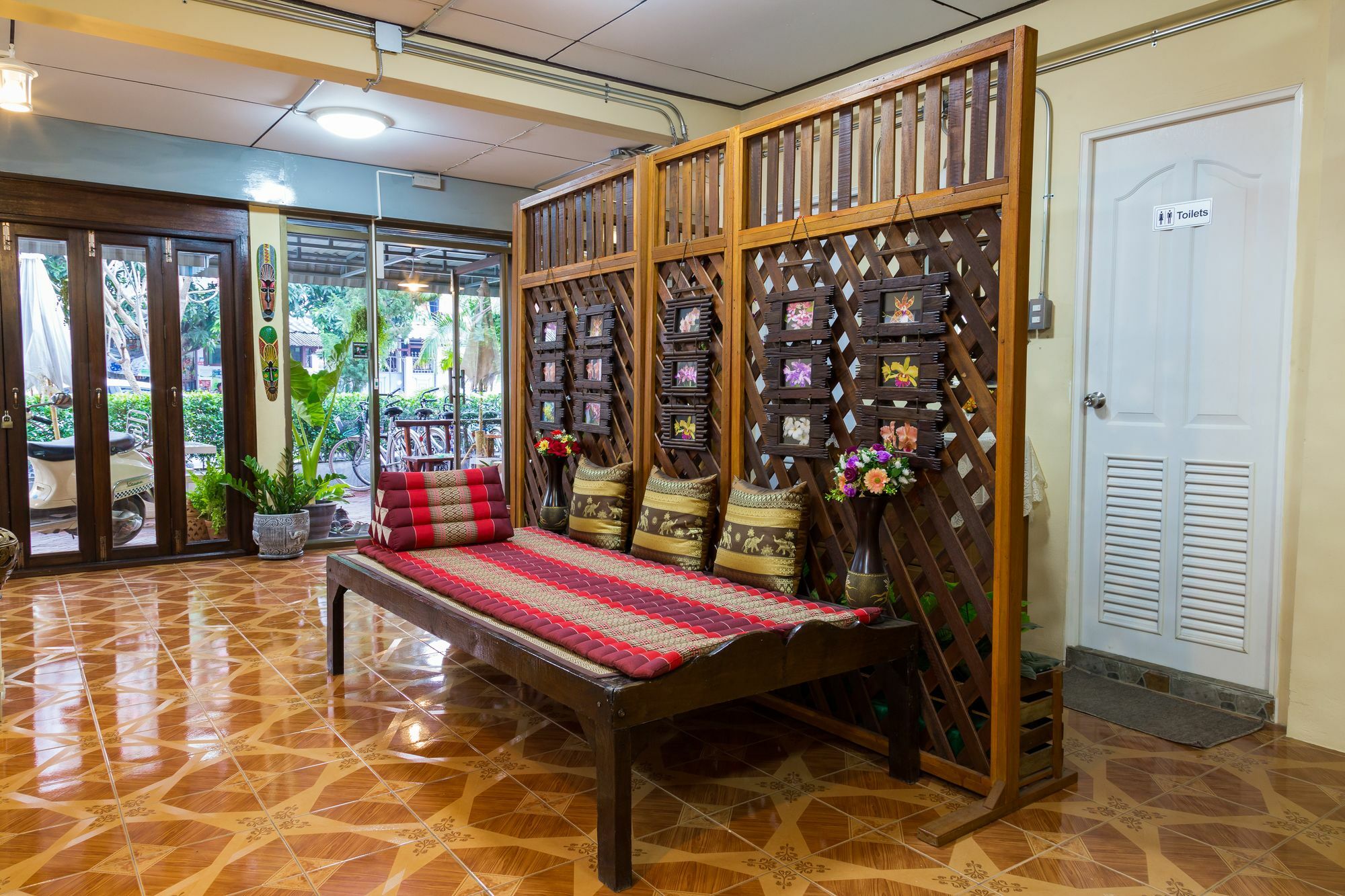 Banchan Hostel Phra Nakhon Si Ayutthaya Luaran gambar